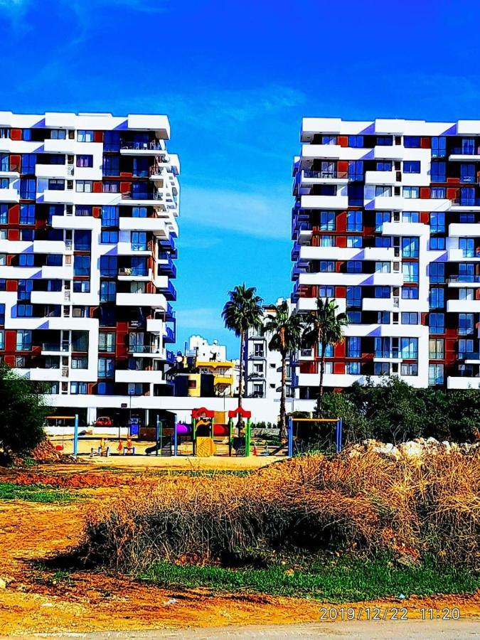 Uptown Holiday App & Pool Daily Rental Contactless Check In & Check Out Famagusta  Bagian luar foto