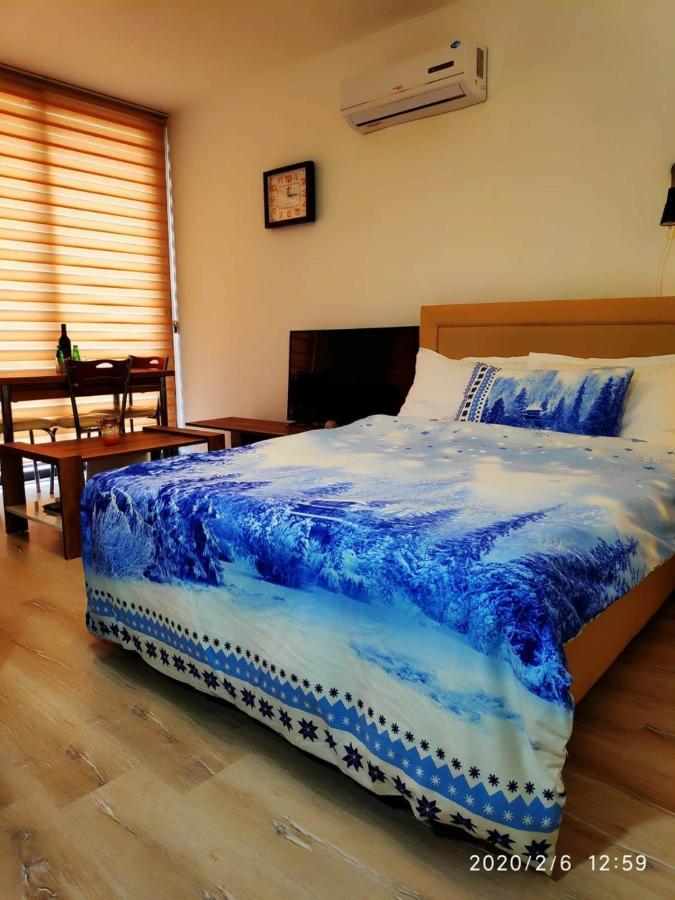 Uptown Holiday App & Pool Daily Rental Contactless Check In & Check Out Famagusta  Bagian luar foto