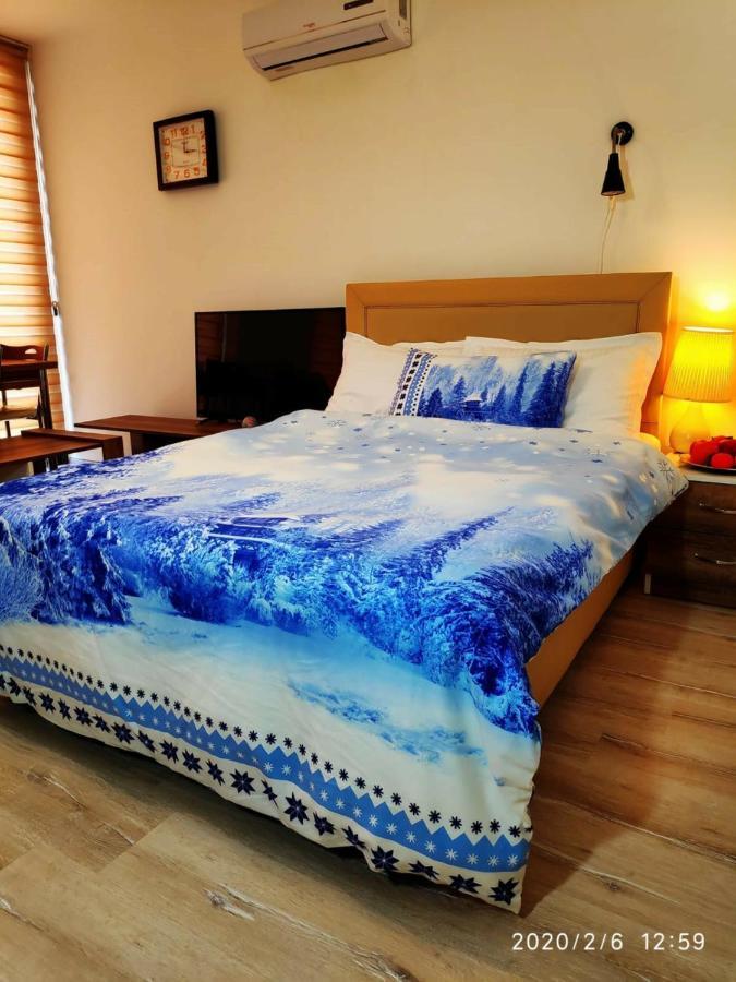 Uptown Holiday App & Pool Daily Rental Contactless Check In & Check Out Famagusta  Bagian luar foto