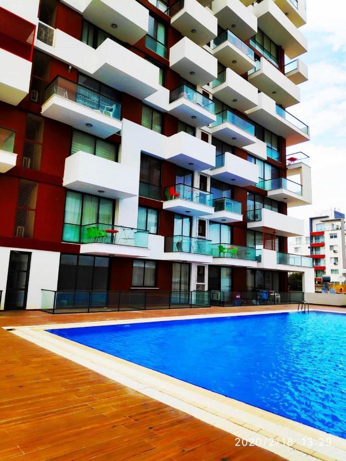 Uptown Holiday App & Pool Daily Rental Contactless Check In & Check Out Famagusta  Bagian luar foto