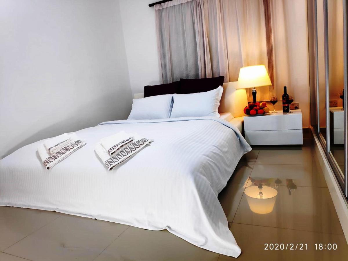 Uptown Holiday App & Pool Daily Rental Contactless Check In & Check Out Famagusta  Bagian luar foto
