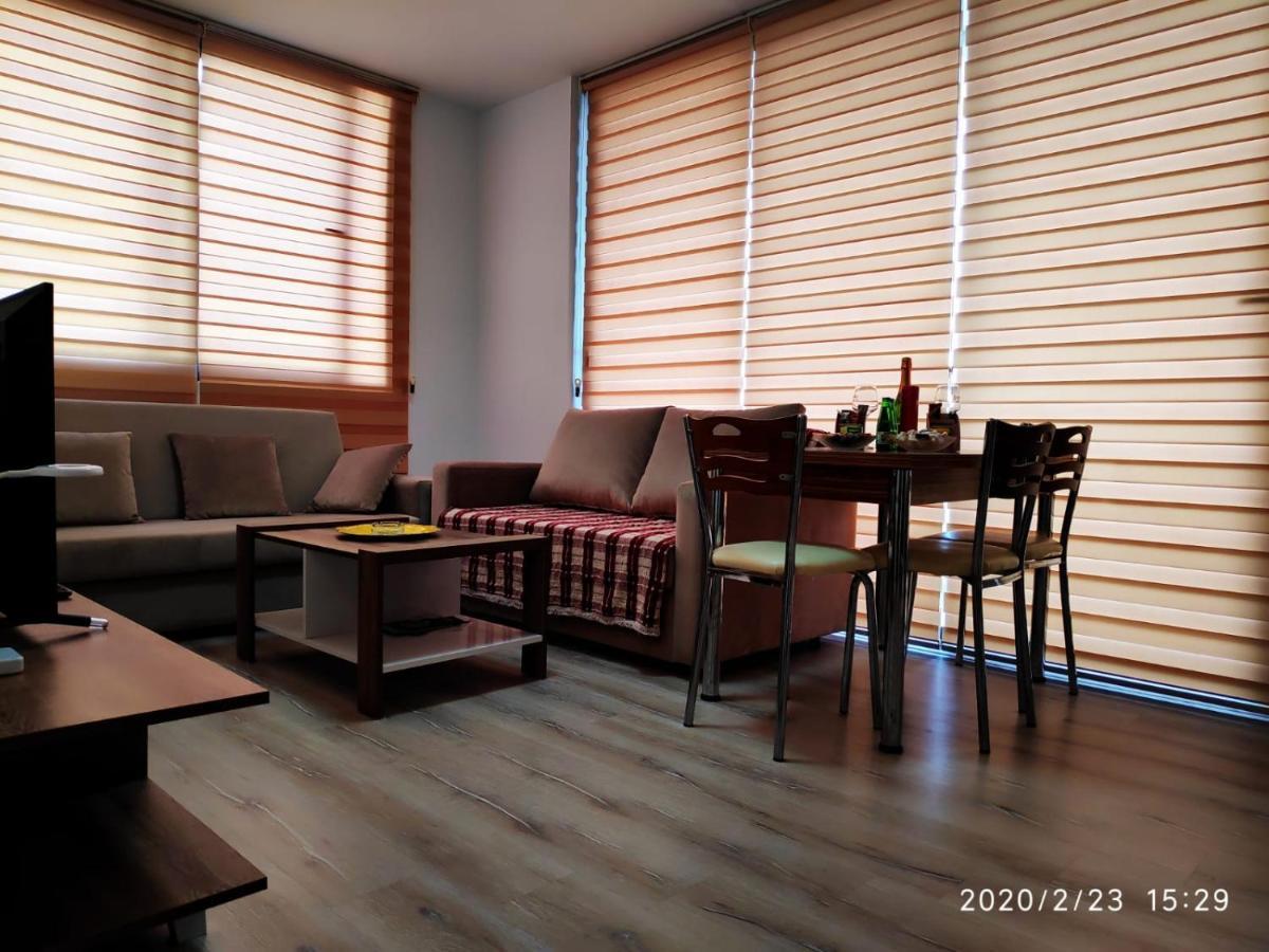 Uptown Holiday App & Pool Daily Rental Contactless Check In & Check Out Famagusta  Bagian luar foto